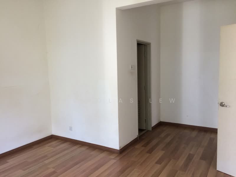 Townhouse for Sale in Seri Kembangan (Selangor) - Nicholas Lew - PropertyGuru.com.my