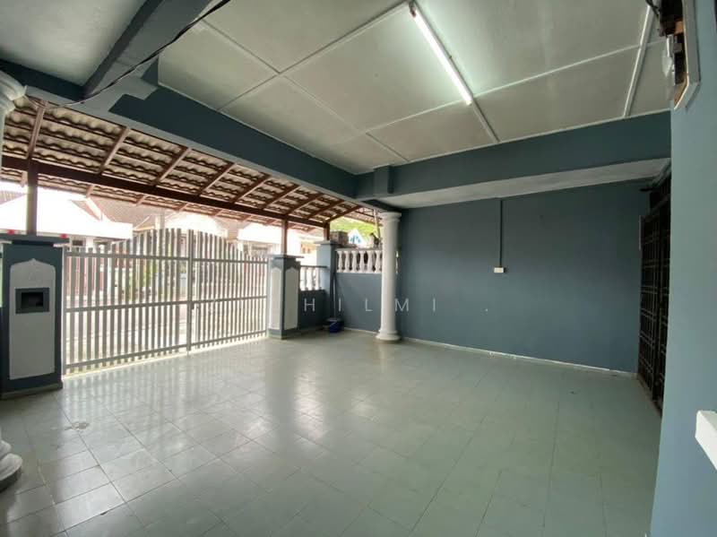 1-storey Terraced House for Sale in Taman Universiti (Skudai) - ZULHILMI . - PropertyGuru.com.my