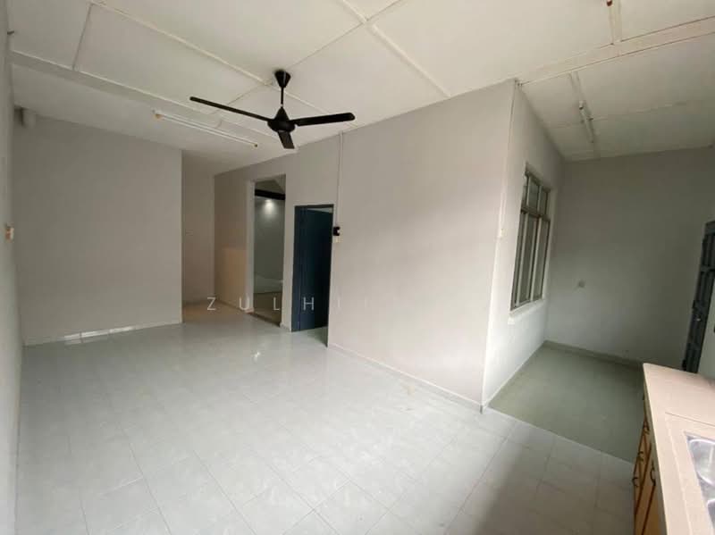 1-storey Terraced House for Sale in Taman Universiti (Skudai) - ZULHILMI . - PropertyGuru.com.my