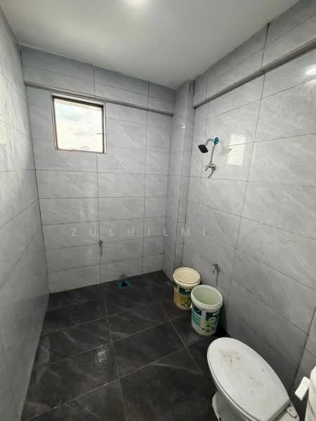 Flat for Sale at Taman Molek - ZULHILMI . - PropertyGuru.com.my