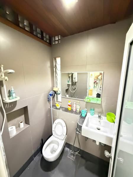 2-storey Terraced House for Sale in Rawang Perdana 2 (Rawang) - Andy Yap - Bathroom - PropertyGuru.com.my