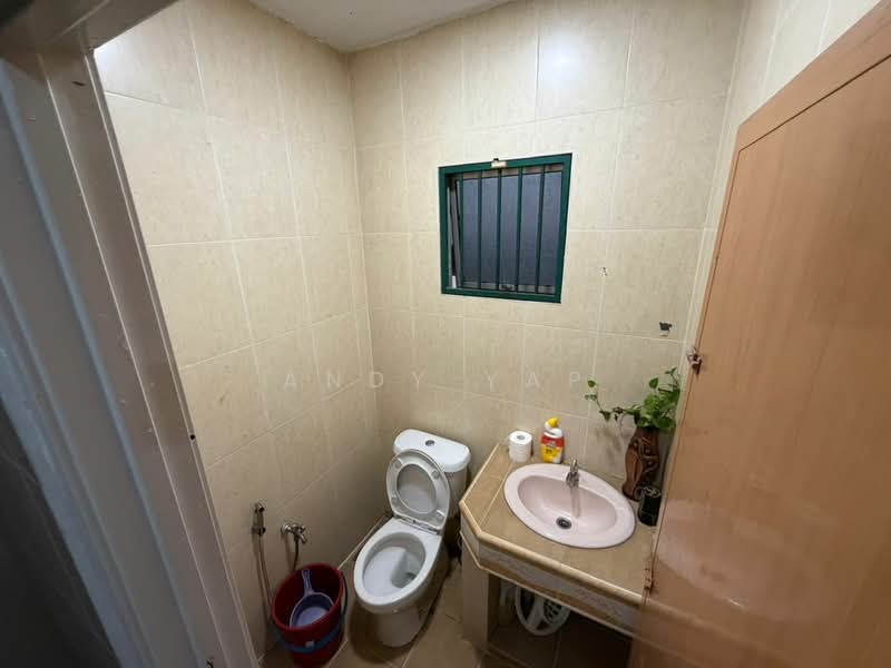 2-storey Terraced House for Sale in Rawang Perdana 2 (Rawang) - Andy Yap - Bathroom - PropertyGuru.com.my