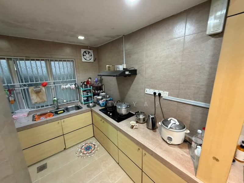 2-storey Terraced House for Sale in Rawang Perdana 2 (Rawang) - Andy Yap - Kitchen - PropertyGuru.com.my