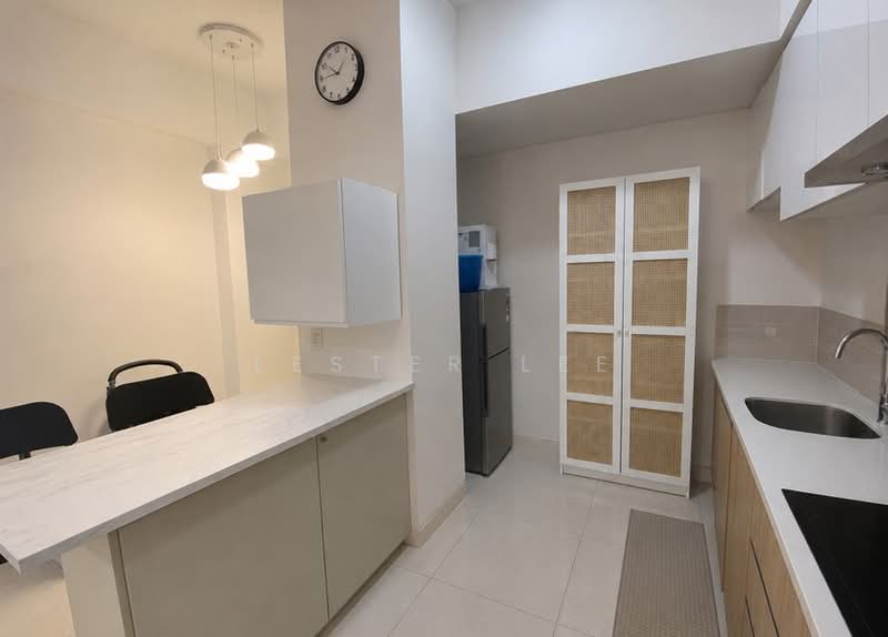 Servis Apartment untuk Dijual di Radia Residences - Lester Lee - Kitchen - PropertyGuru.com.my