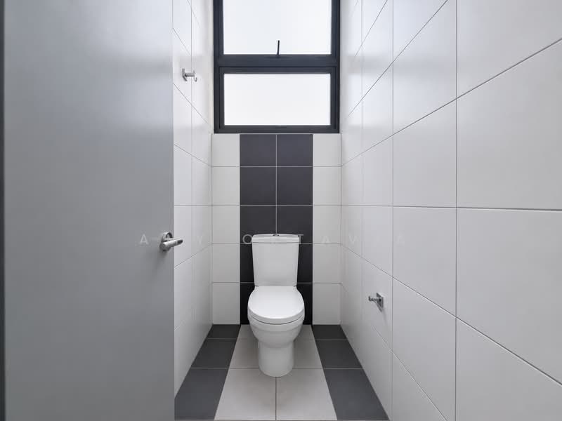 Shop / Office for Rent in Alam Impian (Shah Alam) - Amy Oktavia - Bathroom - PropertyGuru.com.my