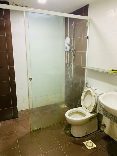 Service Residence for Rent at Pacific Place - Kelvin Thong - Bathroom - PropertyGuru.com.my