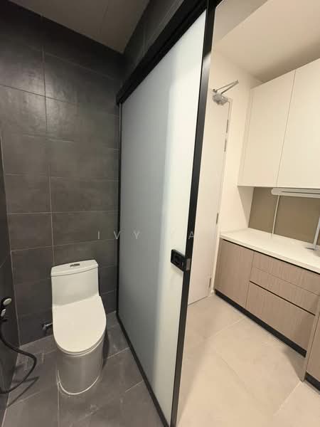 Servis Apartment untuk Dijual di The Mate @ Damansara Jaya - Ivy Yap - Bathroom - PropertyGuru.com.my