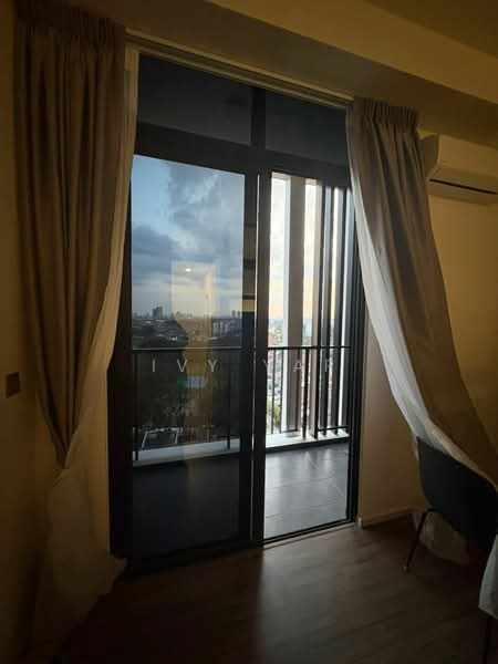 Servis Apartment untuk Dijual di The Mate @ Damansara Jaya - Ivy Yap - Balcony - PropertyGuru.com.my
