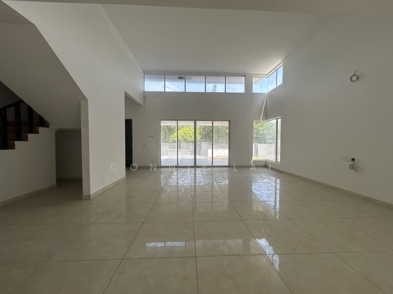 Rumah Berkembar untuk Dijual di Taman Bercham Tropicana (Ipoh) - Connie Lai - Living Room - PropertyGuru.com.my