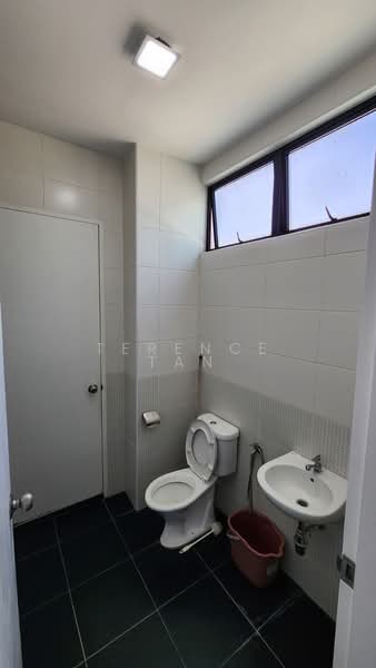 2-storey Terraced House for Rent in Kota Masai (Pasir Gudang) - Terence Tan - Bathroom - PropertyGuru.com.my