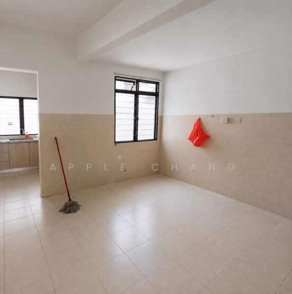 2-storey Terraced House for Rent in Bandar Puteri Puchong (Puchong) - Apple Chang - Kitchen - PropertyGuru.com.my