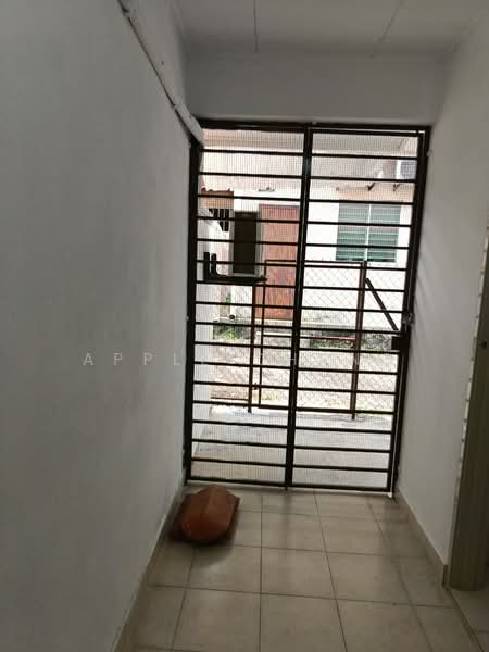 2-storey Terraced House for Rent in Bandar Puteri Puchong (Puchong) - Apple Chang - Entrance - PropertyGuru.com.my