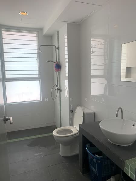 Servis Apartment untuk Dijual di Ritze Perdana 2 - Eunice Sua - Bathroom - PropertyGuru.com.my