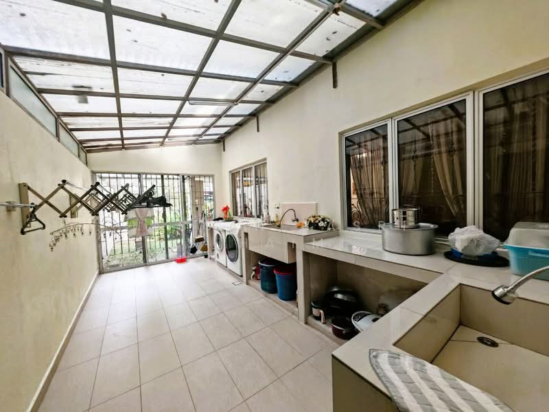 Rumah Berkembar untuk Dijual di Taman Setia 2 (Balakong) - Hassan Basri Suhaimi - Interior - PropertyGuru.com.my