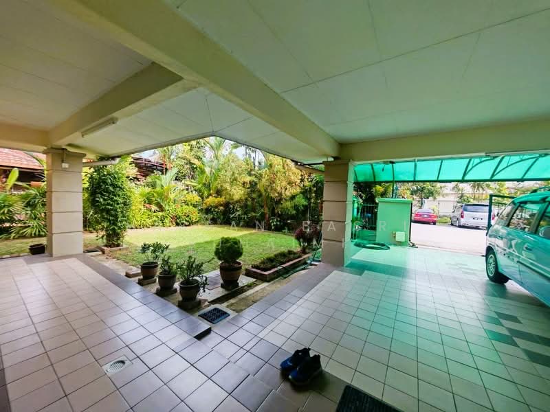Rumah Berkembar untuk Dijual di Taman Setia 2 (Balakong) - Hassan Basri Suhaimi - Exterior - PropertyGuru.com.my