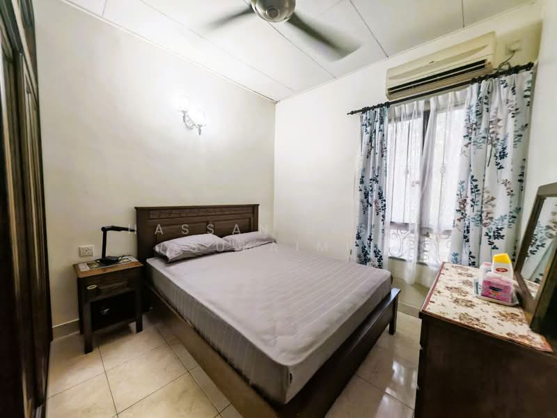 Rumah Berkembar untuk Dijual di Taman Setia 2 (Balakong) - Hassan Basri Suhaimi - Bedroom - PropertyGuru.com.my