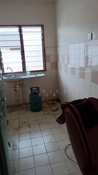 Flat for Sale at Apartment Seri Meranti - Eunice Sua - Kitchen - PropertyGuru.com.my