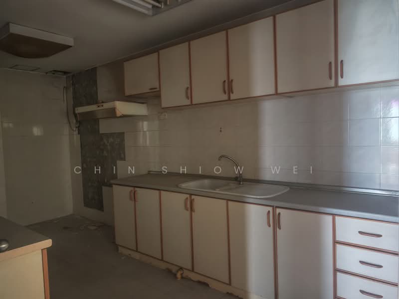Service Residence for Sale at Wisma Cosway (Wisma Stephens) - Chin Shiow Wei - Kitchen - PropertyGuru.com.my