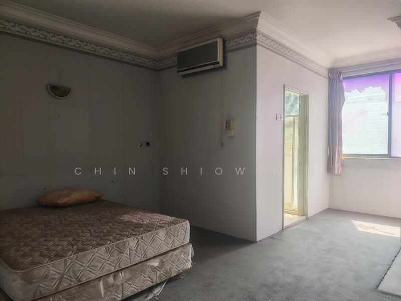 Service Residence for Sale at Wisma Cosway (Wisma Stephens) - Chin Shiow Wei - Bedroom - PropertyGuru.com.my