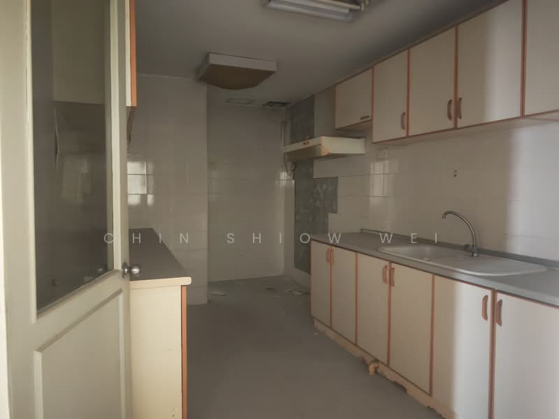 Service Residence for Sale at Wisma Cosway (Wisma Stephens) - Chin Shiow Wei - Kitchen - PropertyGuru.com.my