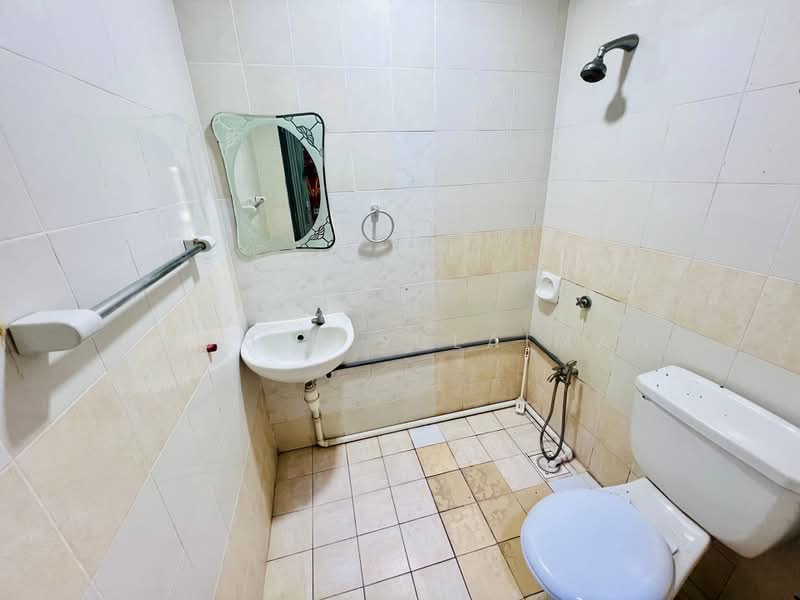 Rumah Teres 2 Tingkat untuk Dijual di Taman Bukit Subang (Shah Alam) - Yasmin Sulaiman - PropertyGuru.com.my
