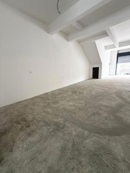 Shop for Sale in Austin Crest (Johor Bahru) - Pooi Leen Voon - Interior - PropertyGuru.com.my
