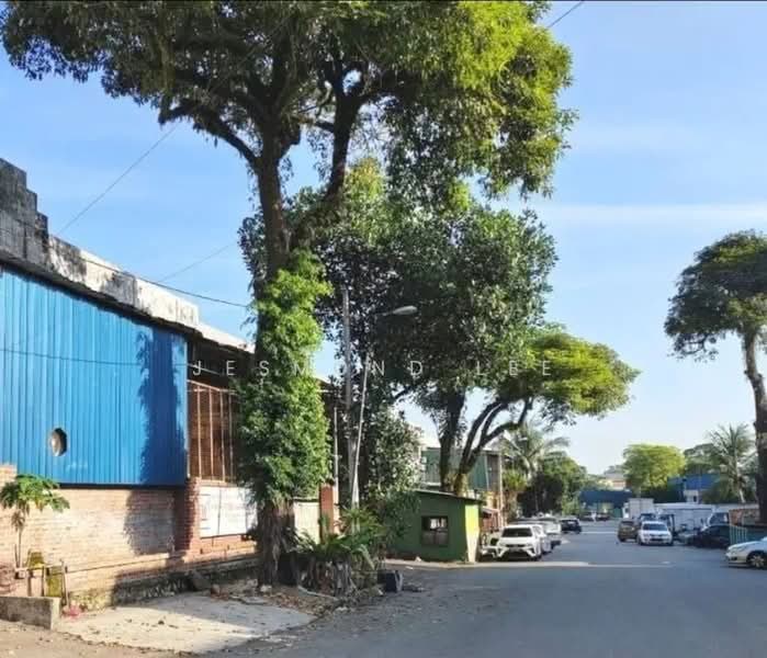 Kilang untuk Dijual di Taman Desa Cemerlang (Ulu Tiram) - Jesmond Lee - Exterior - PropertyGuru.com.my