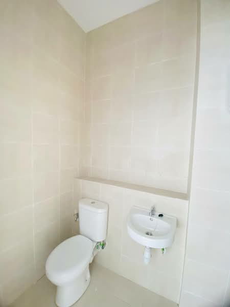 Condominium for Sale at Residensi Adelia 4 - Zarema Kulbuzheva - Bathroom - PropertyGuru.com.my