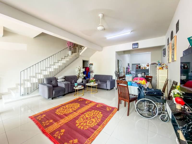 2-storey Terraced House for Sale in Bandar Baru Salak Tinggi (Sepang) - Ajwad Azizan - PropertyGuru.com.my