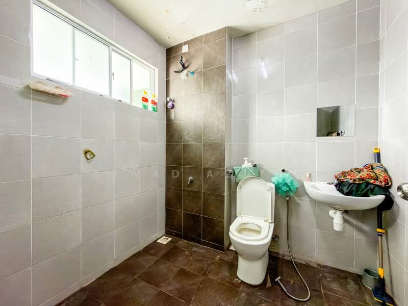 2-storey Terraced House for Sale in Bandar Baru Salak Tinggi (Sepang) - Ajwad Azizan - PropertyGuru.com.my