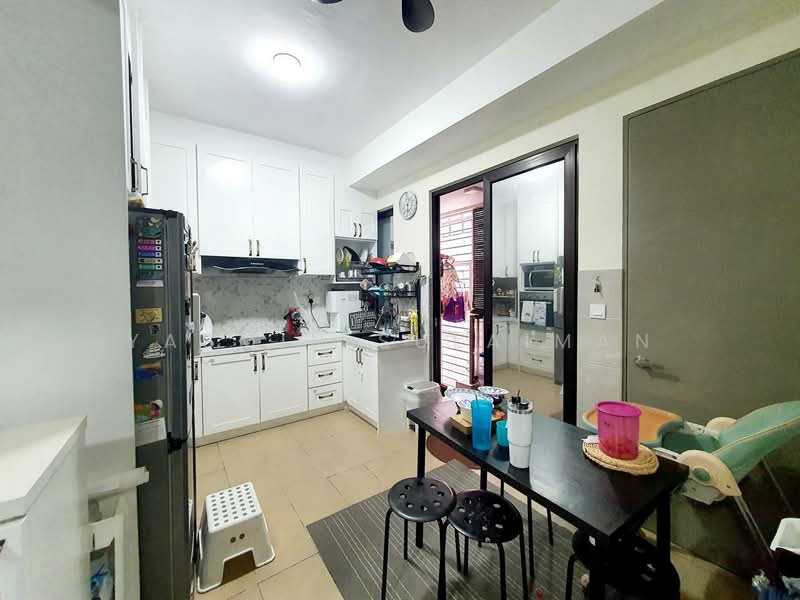 Townhouse for Sale in Kajang (Selangor) - Yasmin Sulaiman - Kitchen - PropertyGuru.com.my