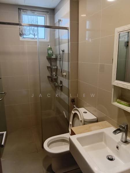 Kondominium untuk Disewa di Scenaria @ North Kiara Hills - Jack Liew - Bathroom - PropertyGuru.com.my
