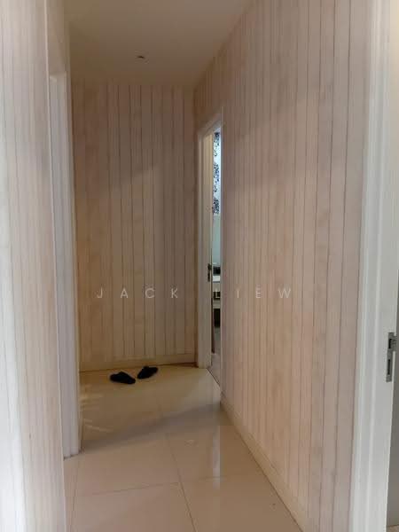 Kondominium untuk Disewa di Scenaria @ North Kiara Hills - Jack Liew - Corridor - PropertyGuru.com.my