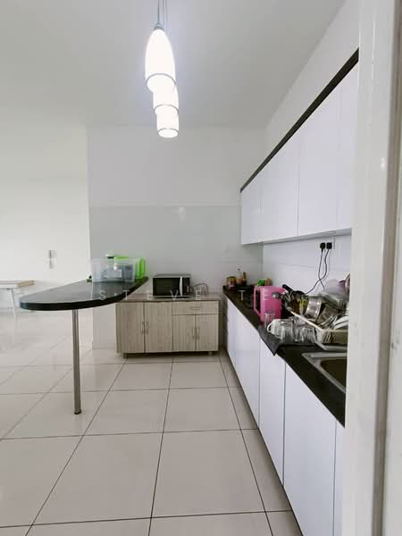 Service Residence for Sale at Sky Loft Premium Suites - Steve Tey - Kitchen - PropertyGuru.com.my