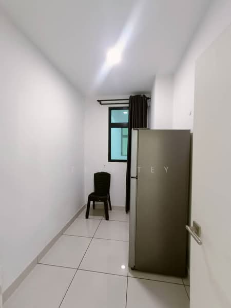 Service Residence for Sale at Sky Loft Premium Suites - Steve Tey - Kitchen - PropertyGuru.com.my