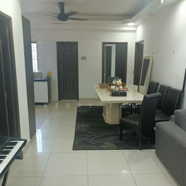 Condominium for Rent at Pelangi Astana - Kerry Tam - Kitchen - PropertyGuru.com.my