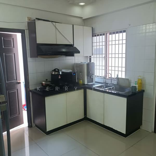 Condominium for Rent at Pelangi Astana - Kerry Tam - Kitchen - PropertyGuru.com.my