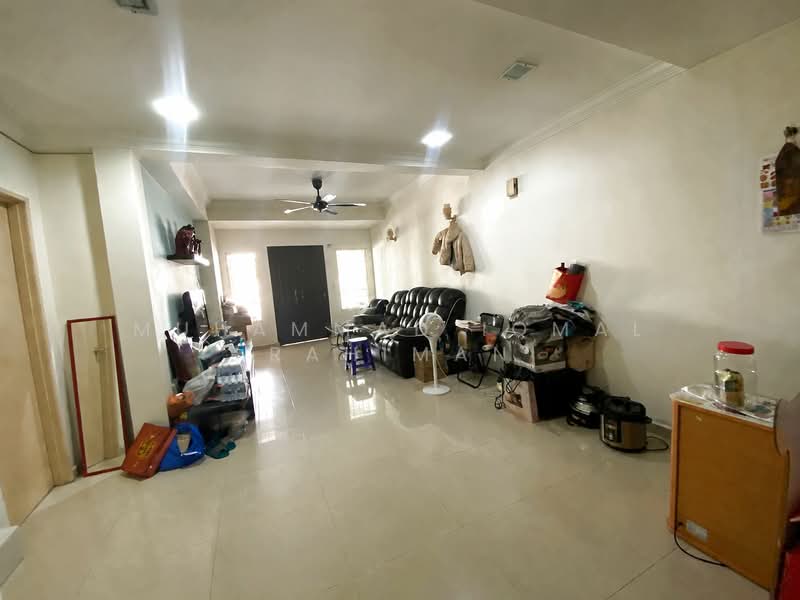 Rumah Bandar untuk Dijual di Bukit Jalil (Kuala Lumpur) - Muhammad Iqmal Rahiman - Living Room - PropertyGuru.com.my