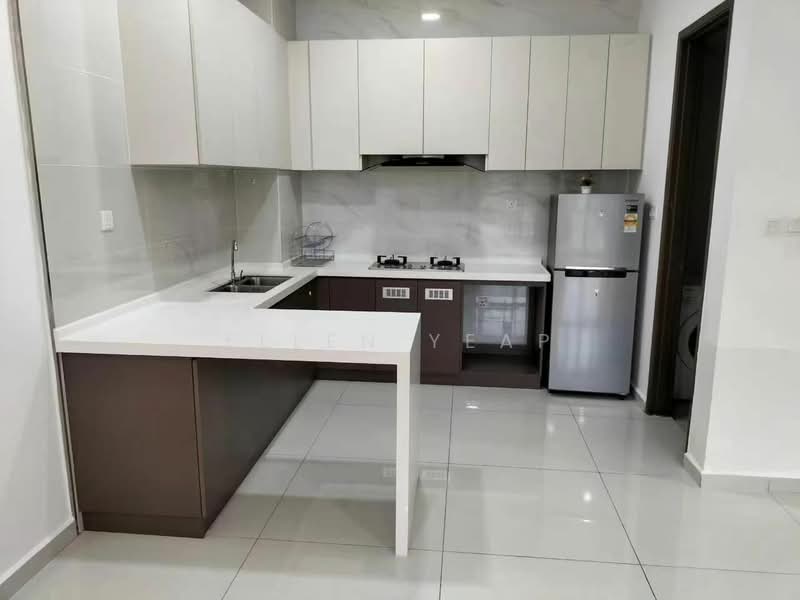 Condominium for Sale at Amberside @ Country Garden Danga Bay - Ellen Yeap - Kitchen - PropertyGuru.com.my