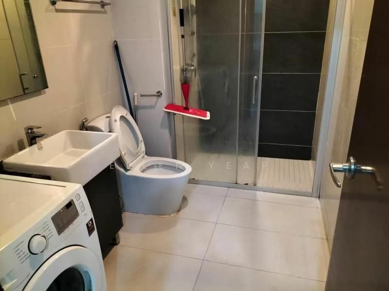 Condominium for Sale at Amberside @ Country Garden Danga Bay - Ellen Yeap - Bathroom - PropertyGuru.com.my