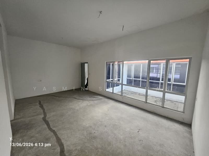 Shop for Sale in Batu Pahat (Johor) - Yasmin Sulaiman - Interior - PropertyGuru.com.my