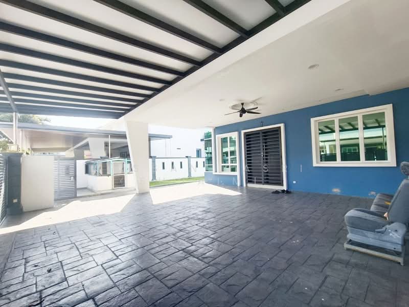 Rumah Berkembar untuk Dijual di Taman Limau Emas (Seremban) - Hassan Basri Suhaimi - Exterior - PropertyGuru.com.my