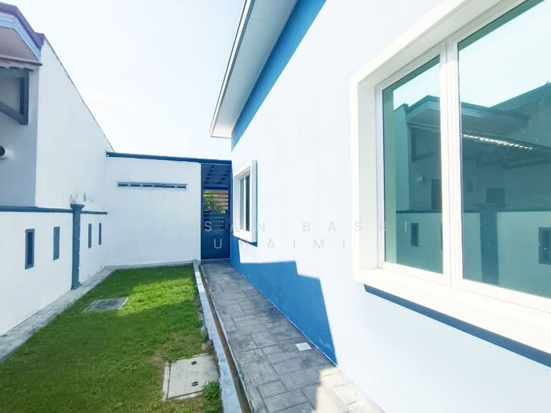 Rumah Berkembar untuk Dijual di Taman Limau Emas (Seremban) - Hassan Basri Suhaimi - Exterior - PropertyGuru.com.my
