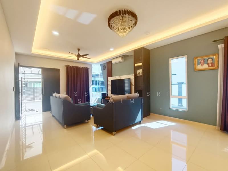 Rumah Berkembar untuk Dijual di Taman Limau Emas (Seremban) - Hassan Basri Suhaimi - Living Room - PropertyGuru.com.my