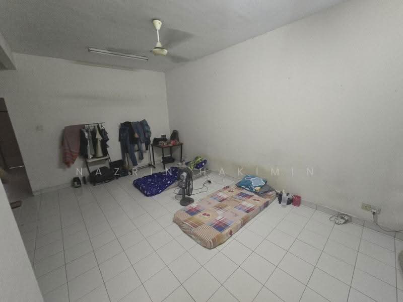 2-storey Terraced House for Sale in Desa Coalfields (Sungai Buloh) - Nazrin Hakimin - Bedroom - PropertyGuru.com.my