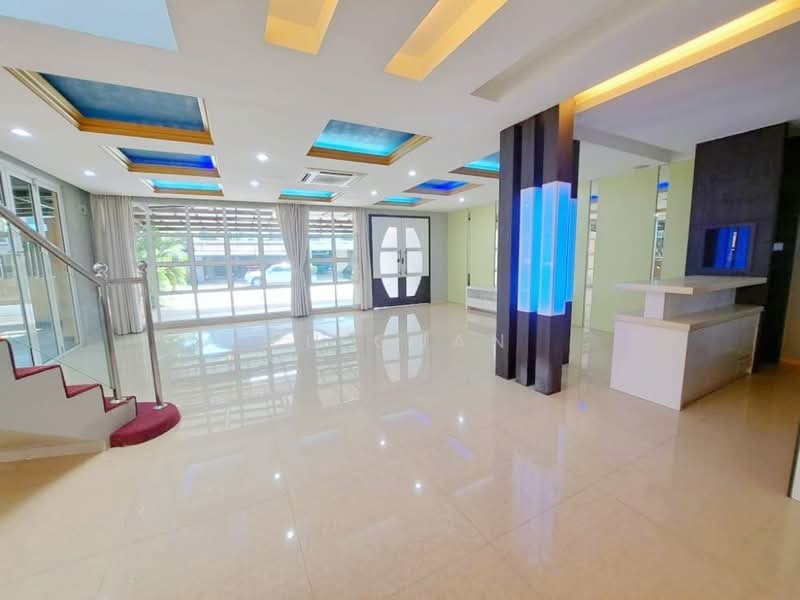 Rumah Berkembar untuk Dijual di Taman Sutera (Johor Bahru) - Fu Guan - Entrance - PropertyGuru.com.my