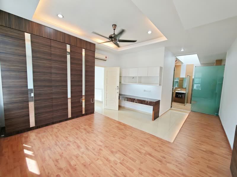 Rumah Berkembar untuk Dijual di Taman Sutera (Johor Bahru) - Fu Guan - Bedroom - PropertyGuru.com.my
