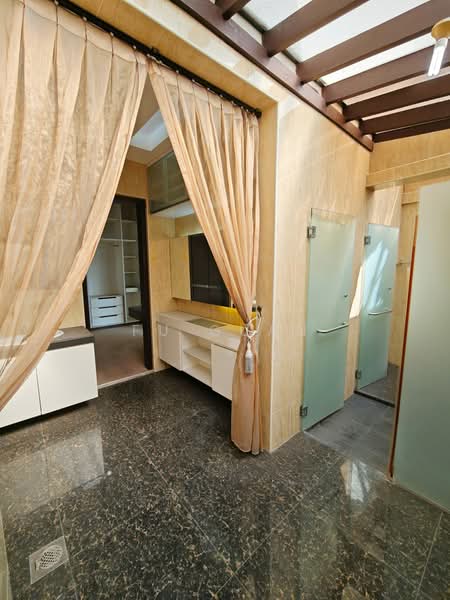 Rumah Berkembar untuk Dijual di Taman Sutera (Johor Bahru) - Fu Guan - Bathroom - PropertyGuru.com.my