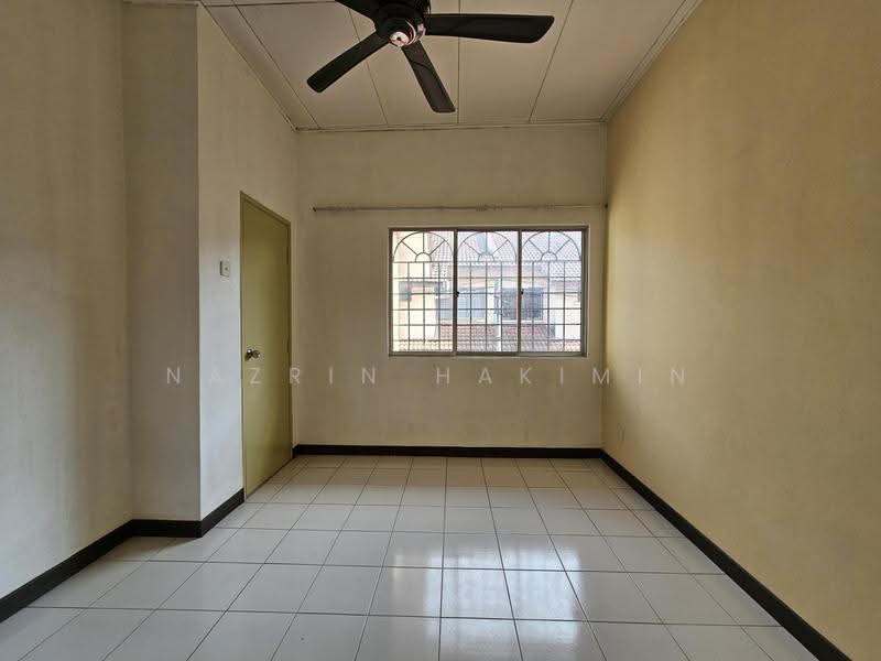 2-storey Terraced House for Sale in Desa Coalfields (Sungai Buloh) - Nazrin Hakimin - Interior - PropertyGuru.com.my