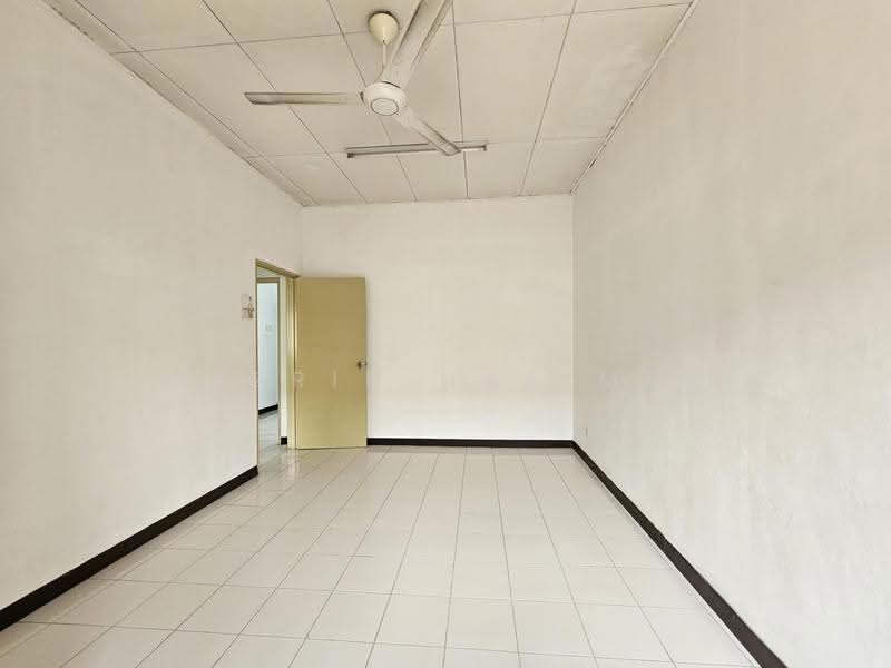 2-storey Terraced House for Sale in Desa Coalfields (Sungai Buloh) - Nazrin Hakimin - PropertyGuru.com.my